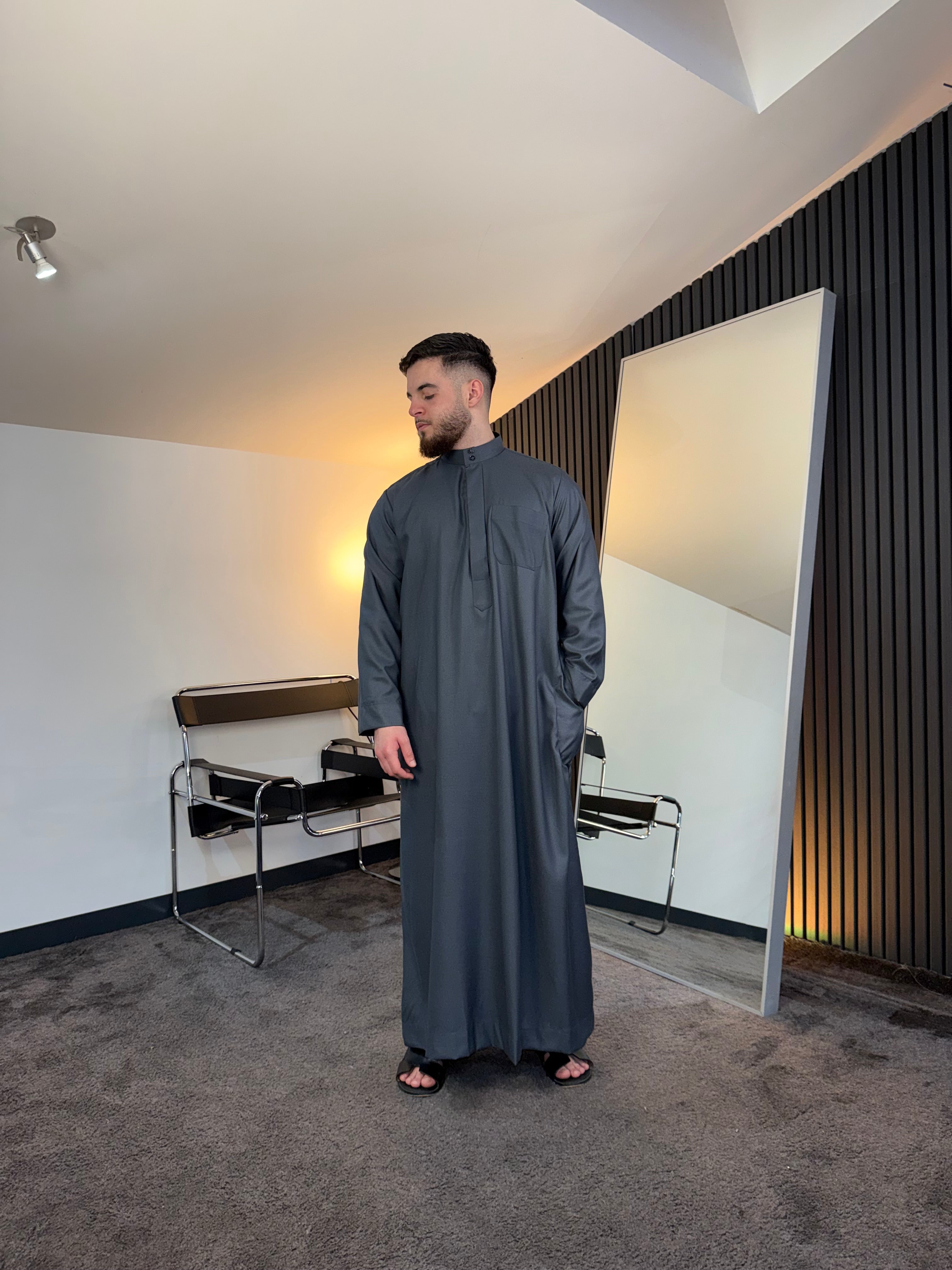 N°5 - LE QAMIS SAOUDIEN GRIS PRESTIGE HOMME