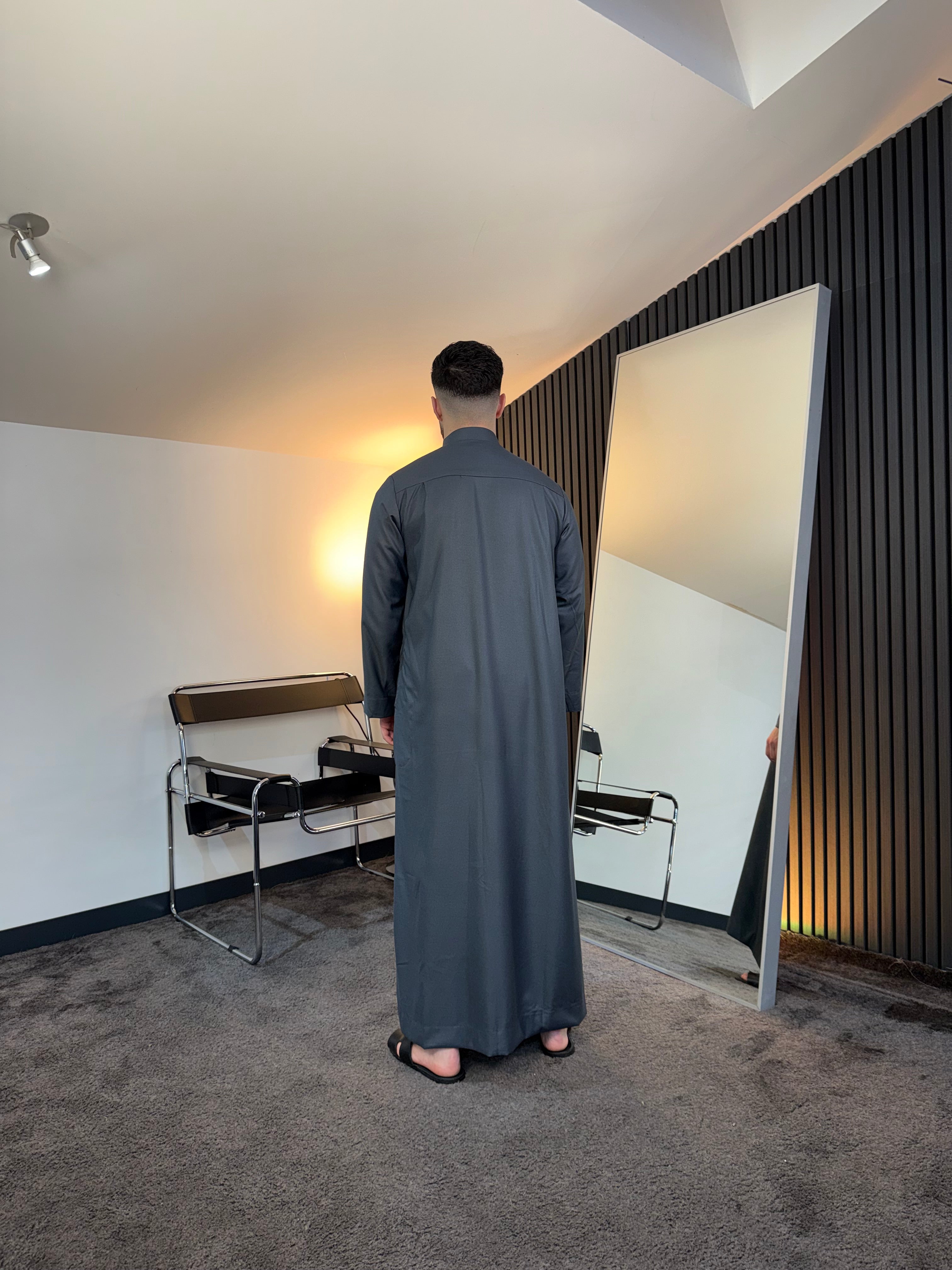 N°5 - LE QAMIS SAOUDIEN GRIS PRESTIGE HOMME