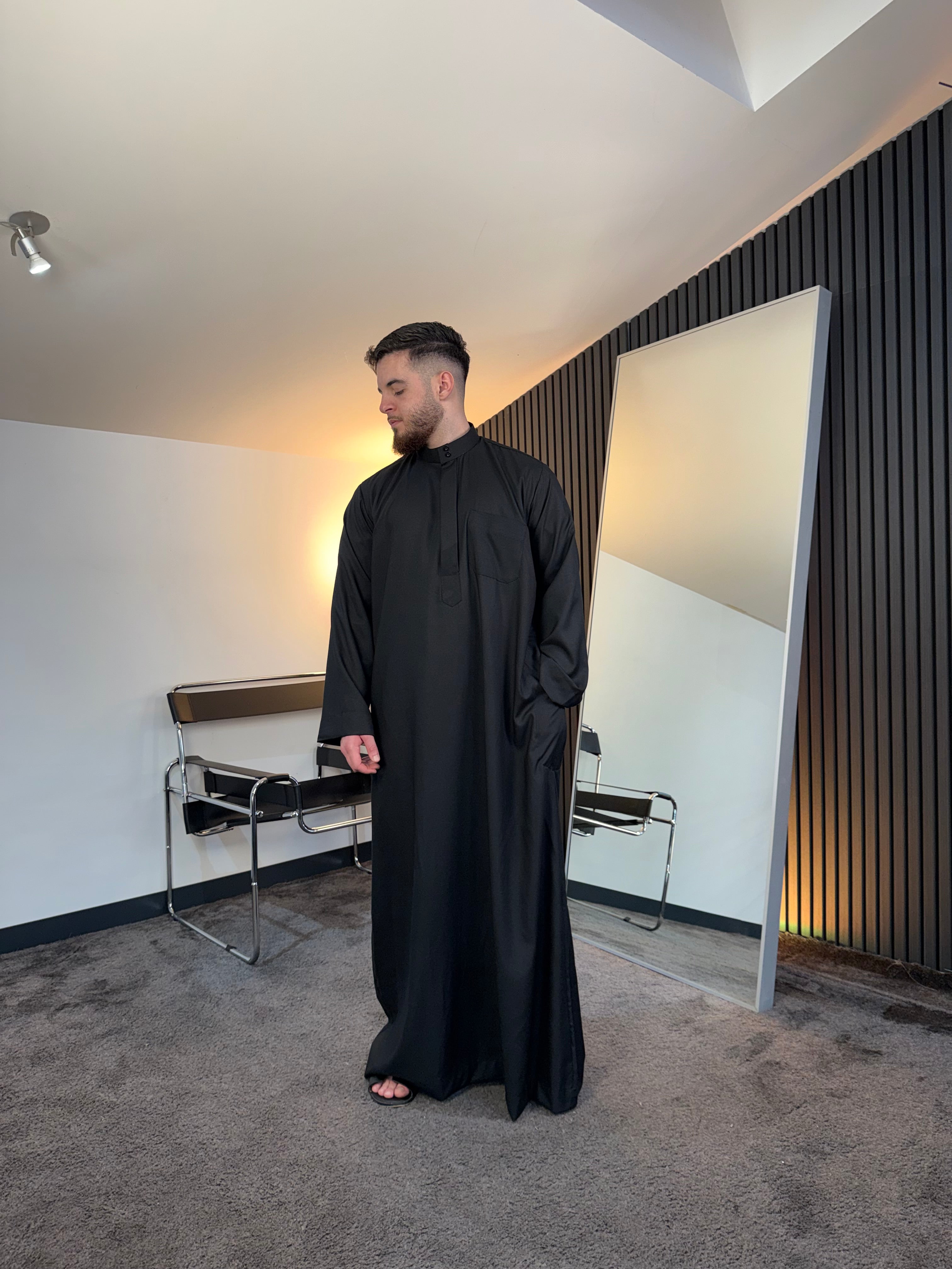 N°5 - LE QAMIS SAOUDIEN NOIR PRESTIGE HOMME