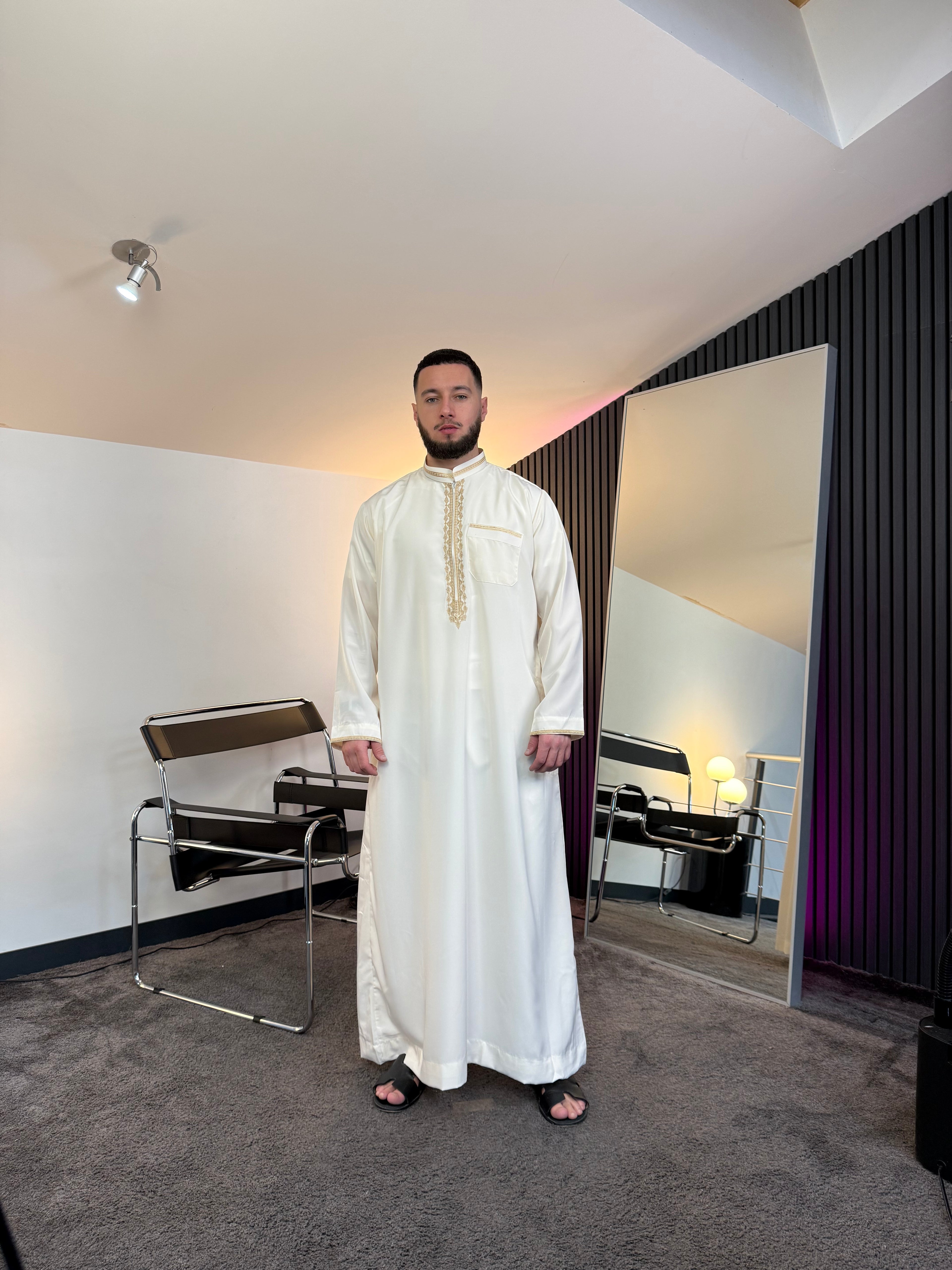 N°2 - QAMIS MANCHES LONGUES BLANC PRESTIGE FINITION BRODÉE HOMME