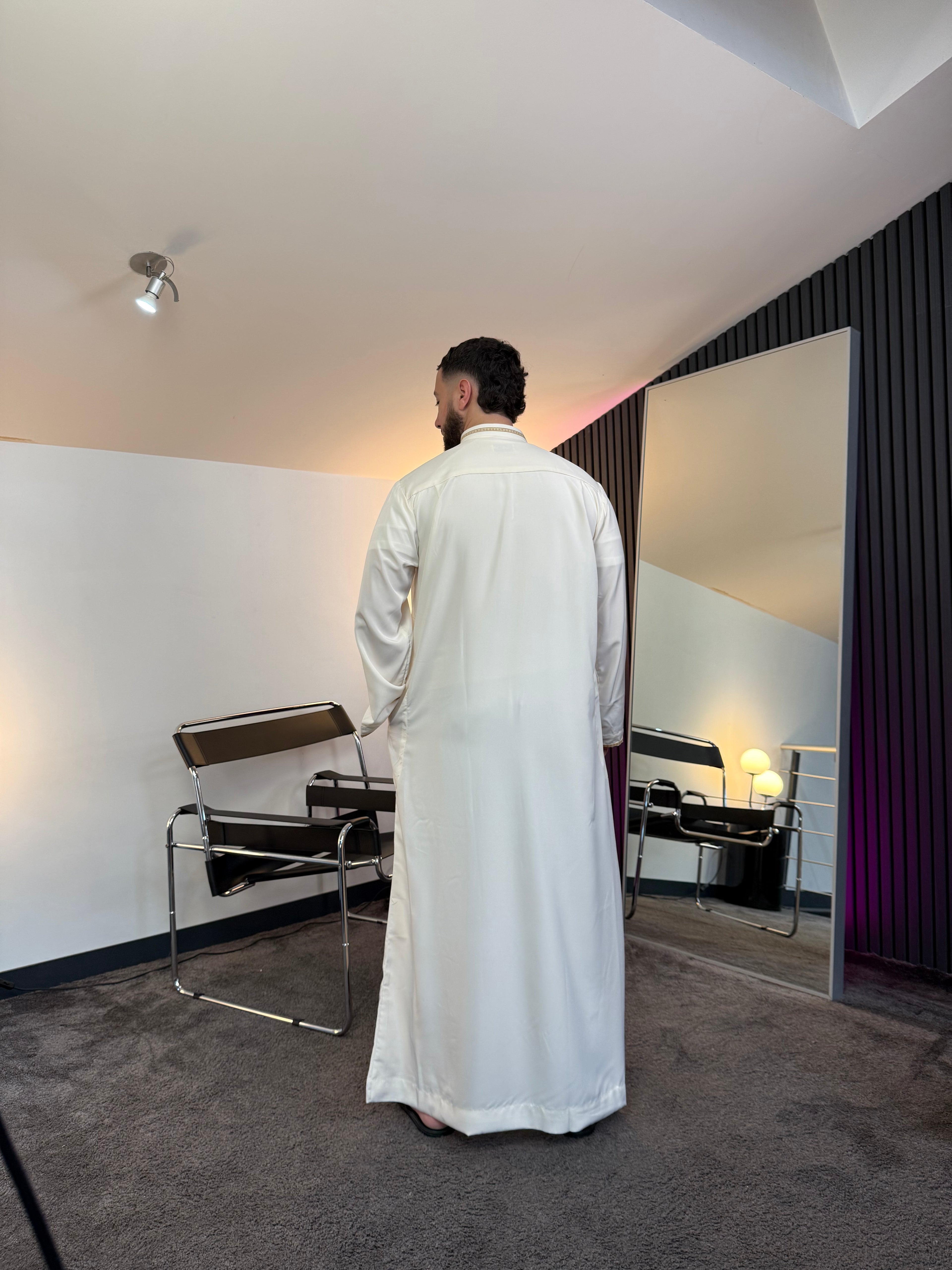 N°2 - QAMIS MANCHES LONGUES BLANC PRESTIGE FINITION BRODÉE HOMME