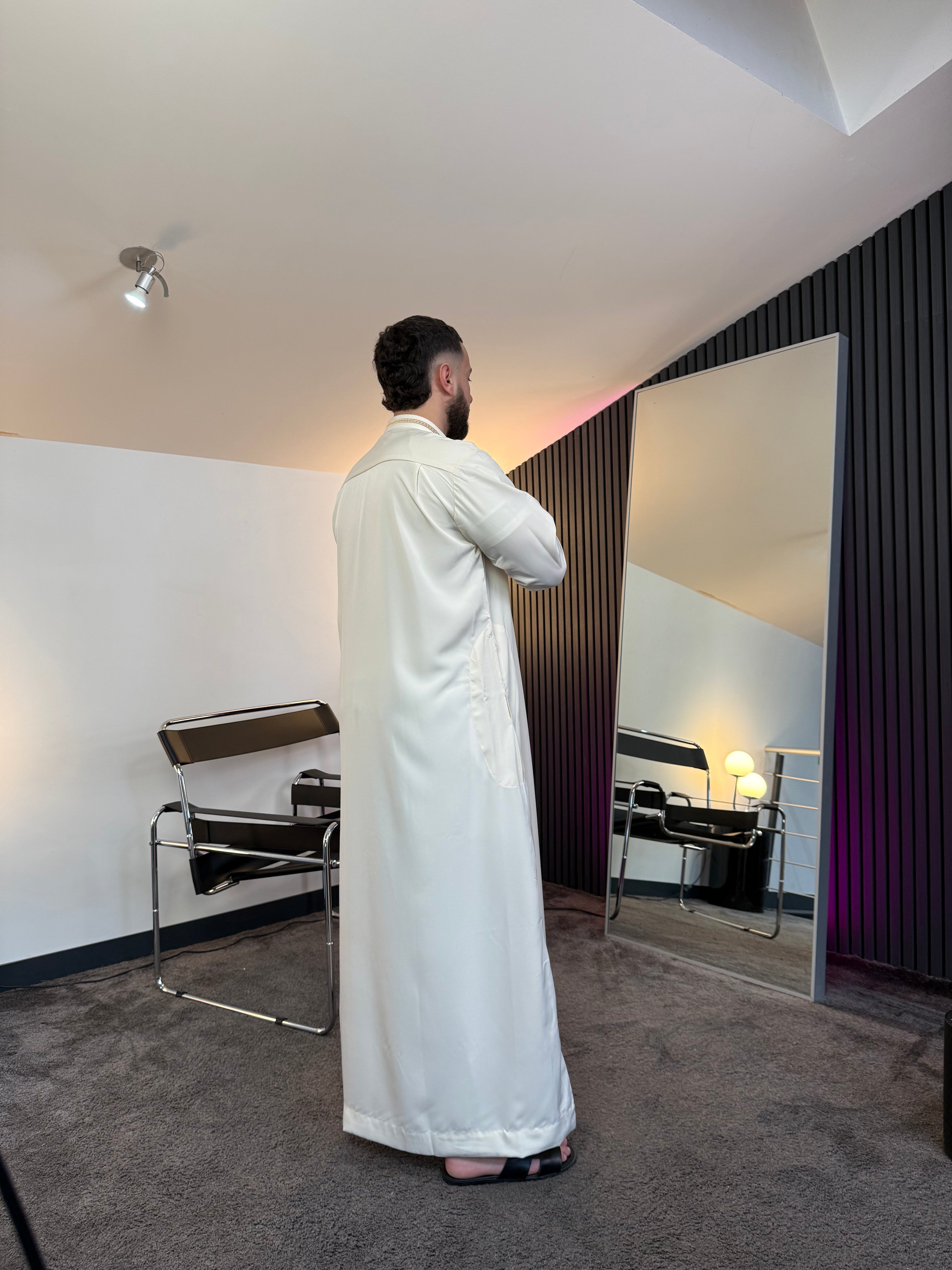 N°2 - QAMIS MANCHES LONGUES BLANC PRESTIGE FINITION BRODÉE HOMME