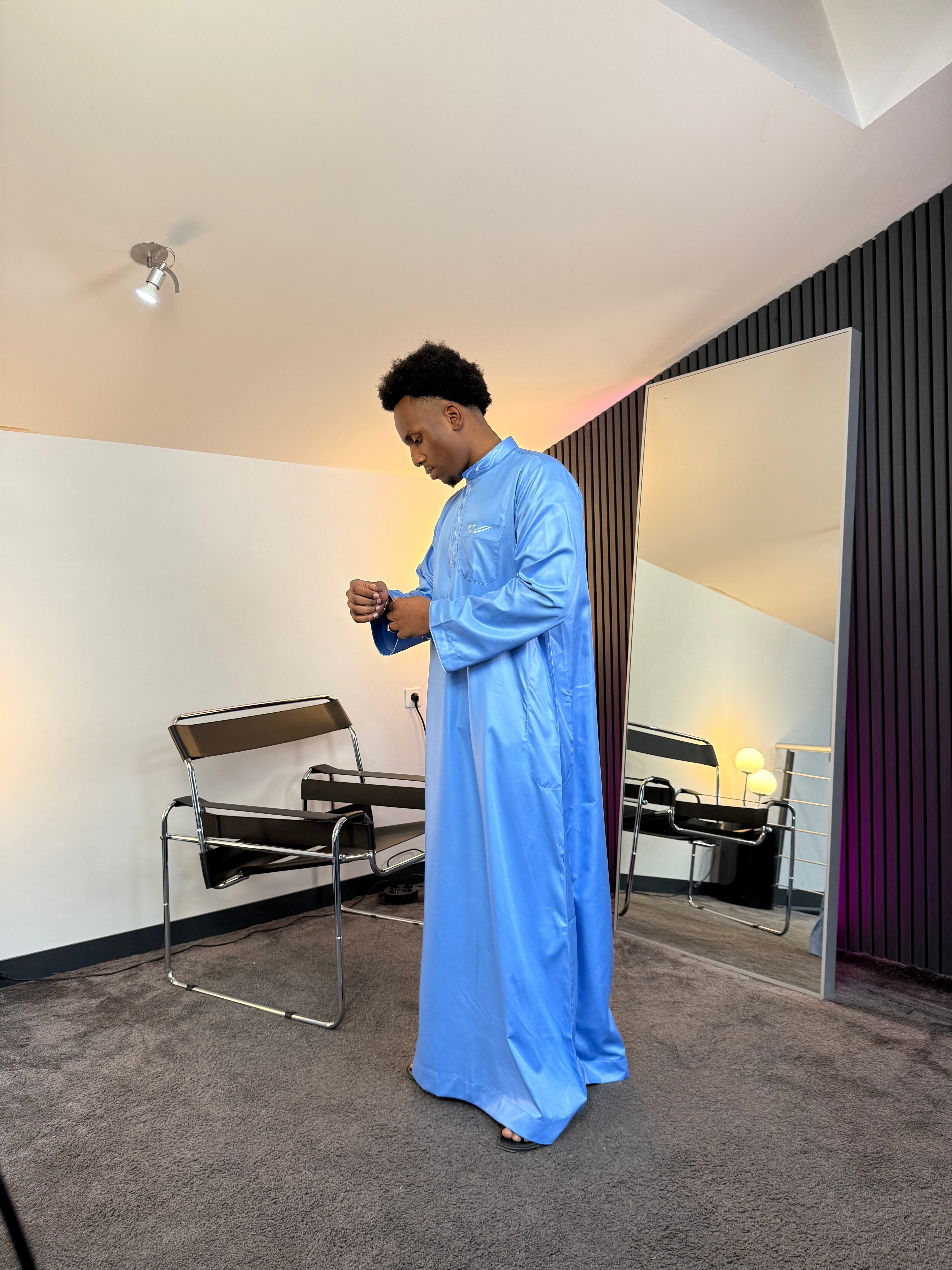 N°7 - QAMIS MANCHES LONGUES BLEU PRESTIGE FINITION BRODÉE HOMME